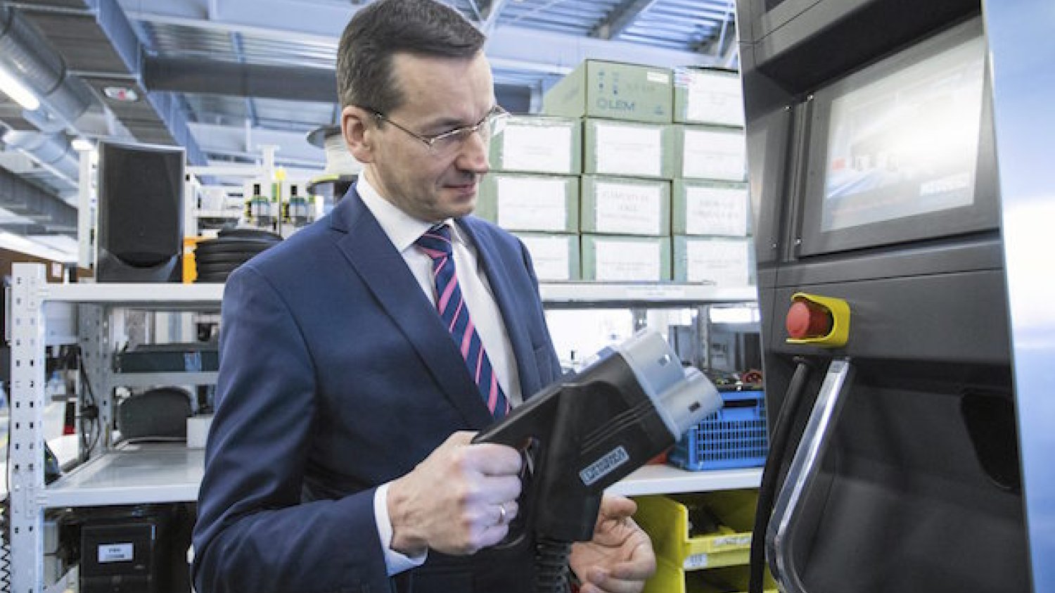 Wicepremier Morawiecki pozostaje w kontakcie z niemieckimi władzami.