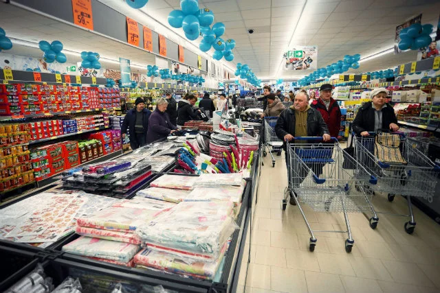 Za pomocą platformy winnicalidla.pl będziemy mogli zarezerwować wybrane przez siebie wino, a następnie wskazać placówkę Lidla, w której chcemy dokonać zakupu
