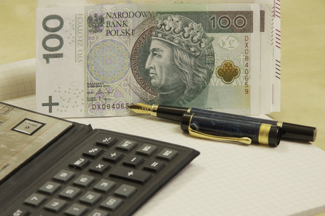 Średnie wynagrodzenie w Polsce wciąż rośnie.