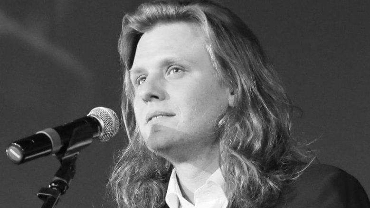 Piotr Woźniak-Starak, założyciel Watchout Productions został znaleziony martwy po pięciu dniach poszukiwań. Rewelacyjny producent filmowy nie doczeka najnowszego dzieła - zapowiedzianego na listopad filmu "Ukryta Gra".