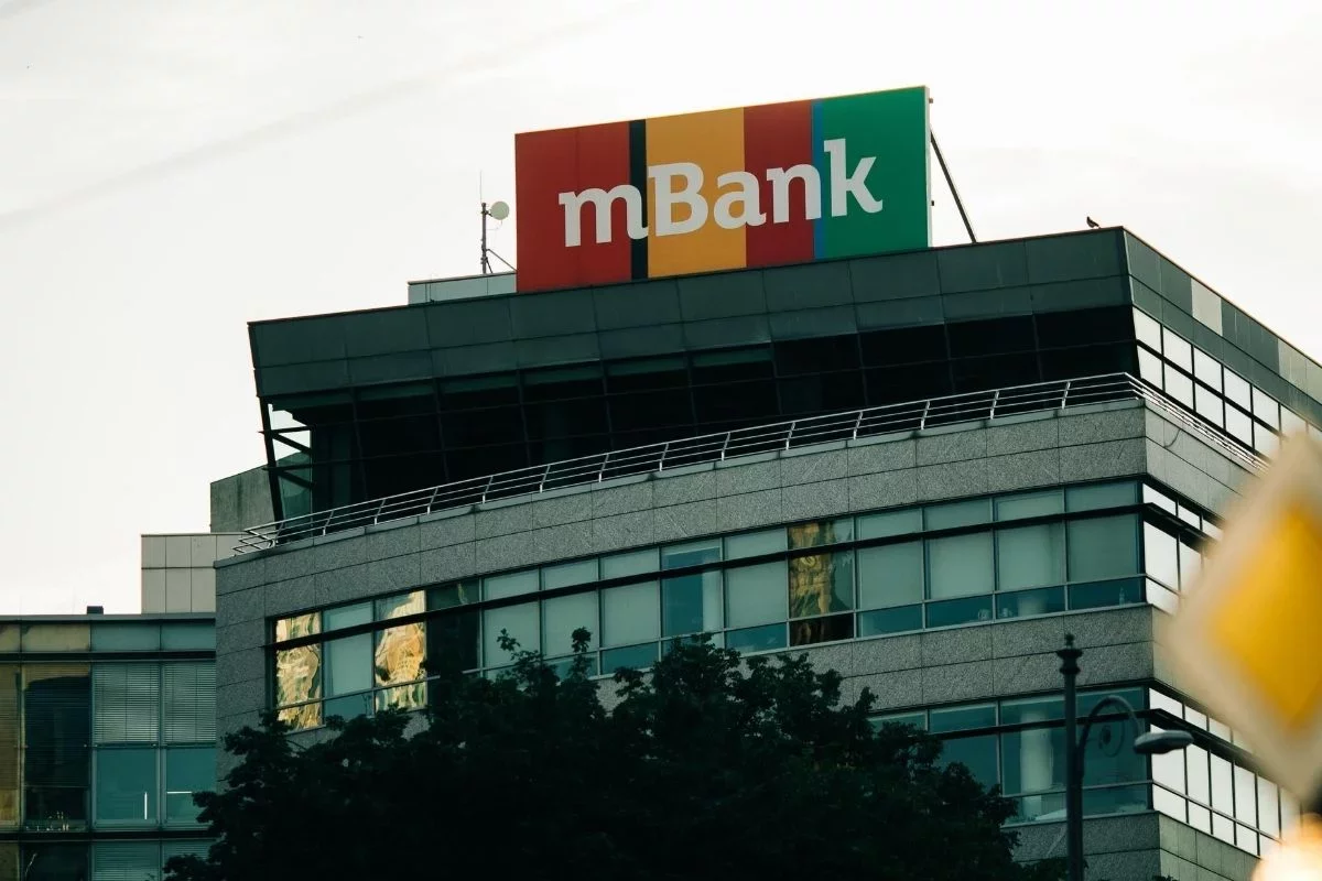 Poniedziałkowy poranek nie jest łaskawy dla mBanku - nie działa część usług banku