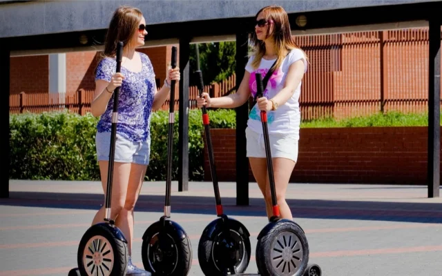 Torqway, "segway" napędzany siłą mięśni