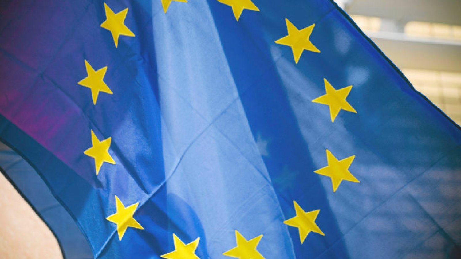 Decyzja Komisji Europejskiej szkodzi naszym naukowcom. Dostają mniej pieniędzy na badania niż wcześniej