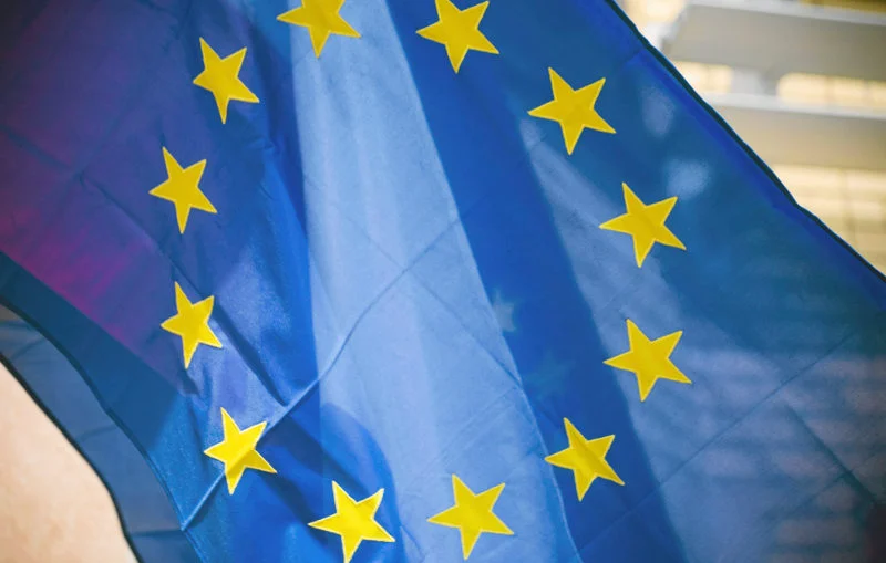 Decyzja Komisji Europejskiej szkodzi naszym naukowcom. Dostają mniej pieniędzy na badania niż wcześniej