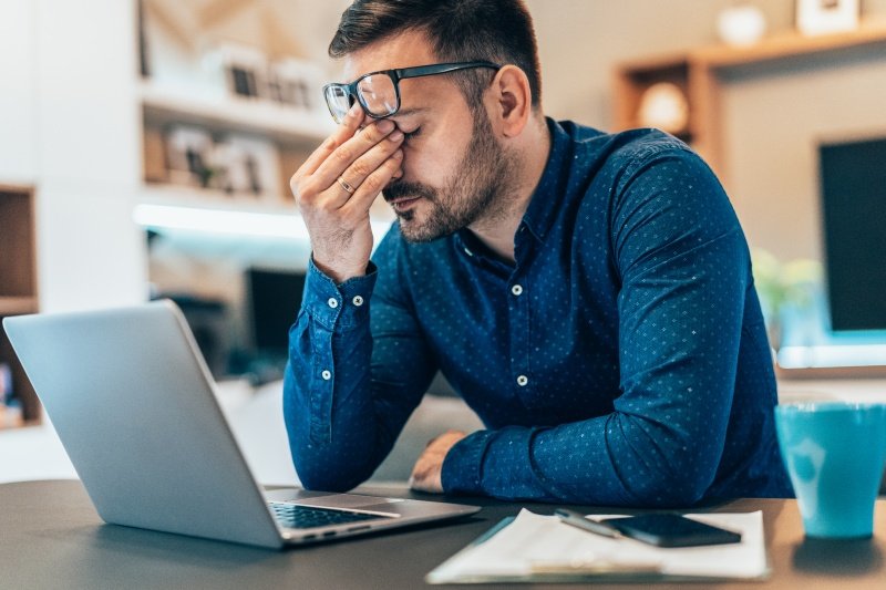 Faktoring to uzyskanie gotówki po sprzedaży towaru lub wykonaniu usługi dzięki środkom przekazanym przez faktora. Taka forma finansowania płynności finansowej pozwala zaradzić najczęstszym problemom, z jakimi zmagają się firmy w Polsce