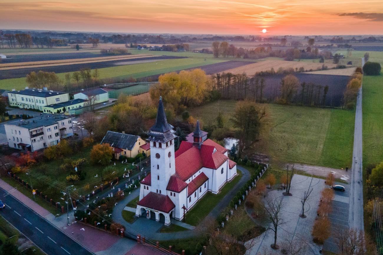 Kościół w gminie Baranów, tereny przeznaczone pod budowę CPK