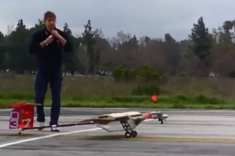 Studenci Politechniki Wrocławskiej wystartują w SAE Aero Design w USA – zawodach dla konstruktorów samolotów.