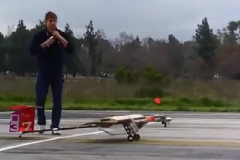 Studenci Politechniki Wrocławskiej wystartują w SAE Aero Design w USA – zawodach dla konstruktorów samolotów.