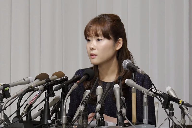 Haruko Obokata przepraszała na kilku konferencjach prasowych.