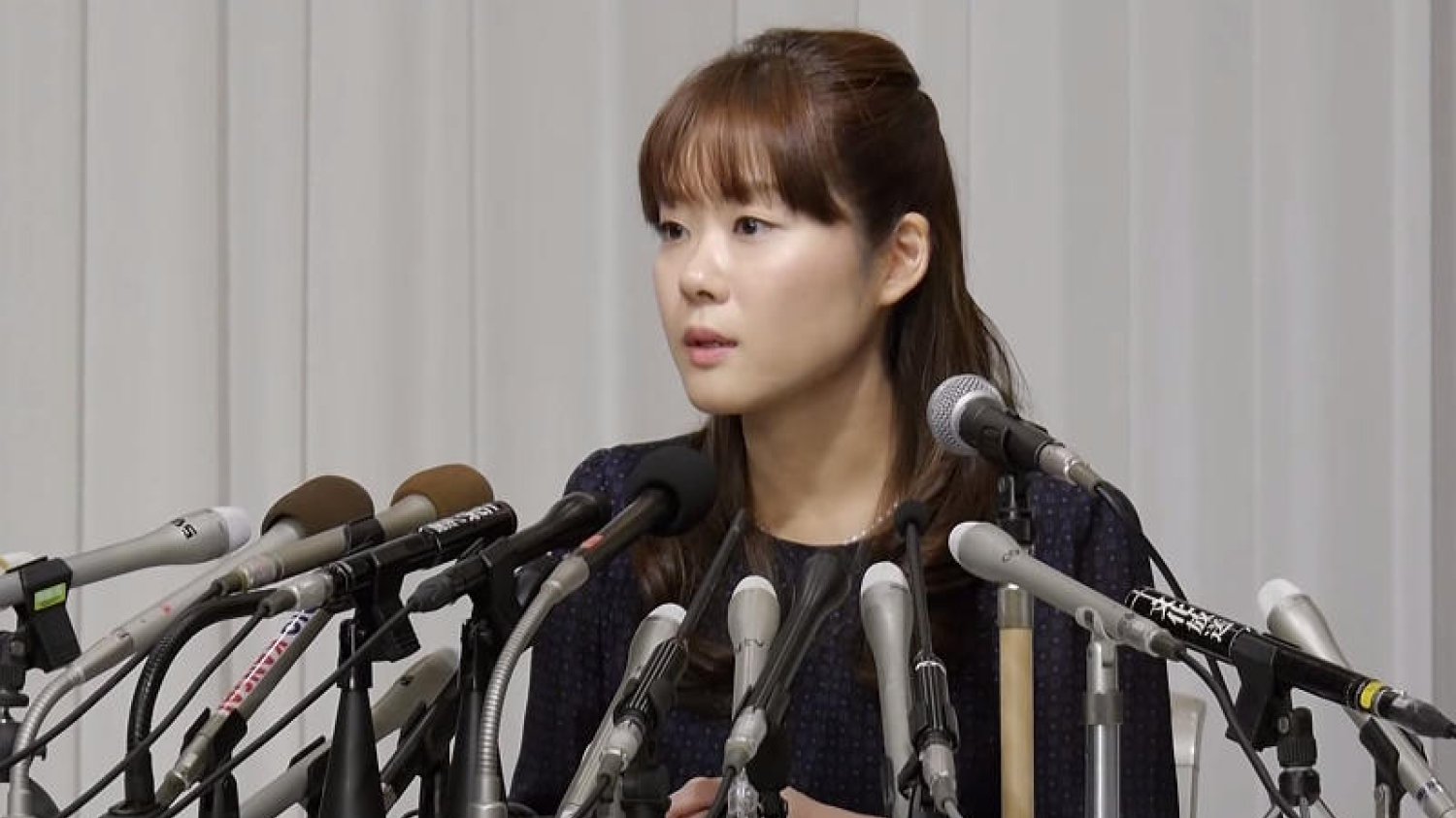 Haruko Obokata przepraszała na kilku konferencjach prasowych.