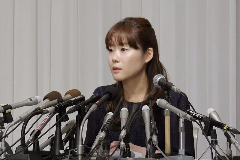 Haruko Obokata przepraszała na kilku konferencjach prasowych.
