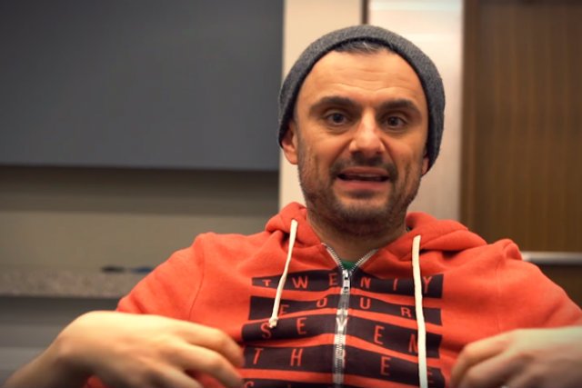 Znany ze swoich internetowych vlogów przedsiębiorca nie pozostawił na zagrożonych utratą pracy ludziach suchej nitki, oskarżając ich o tchórzostwo