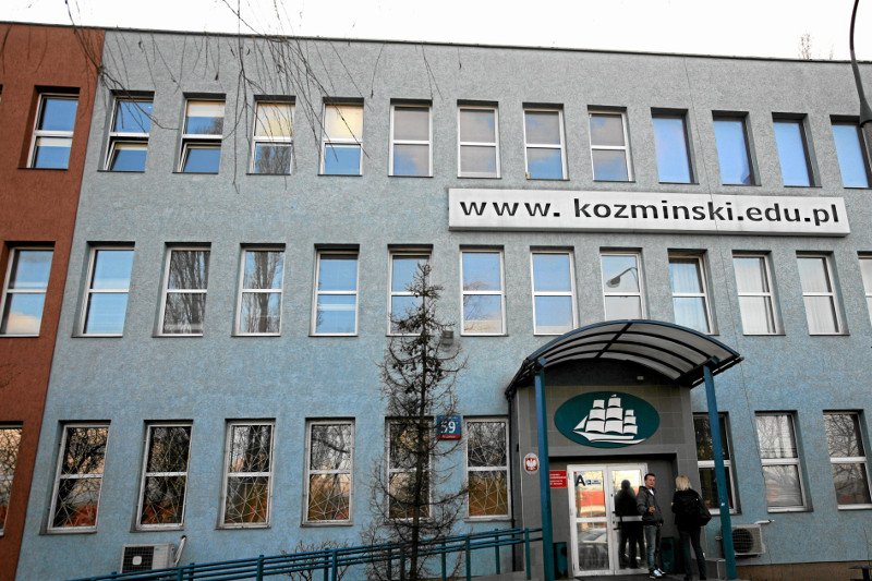 Akademia Leona Koźmińskiego.