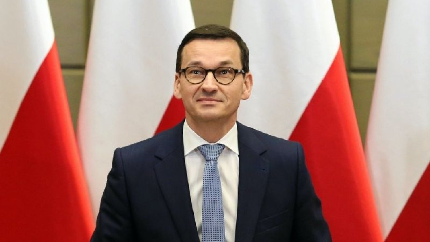Maszty z flagami dla gmin zostaną zakupione za pieniądze na walkę ze skutkami pandemii.