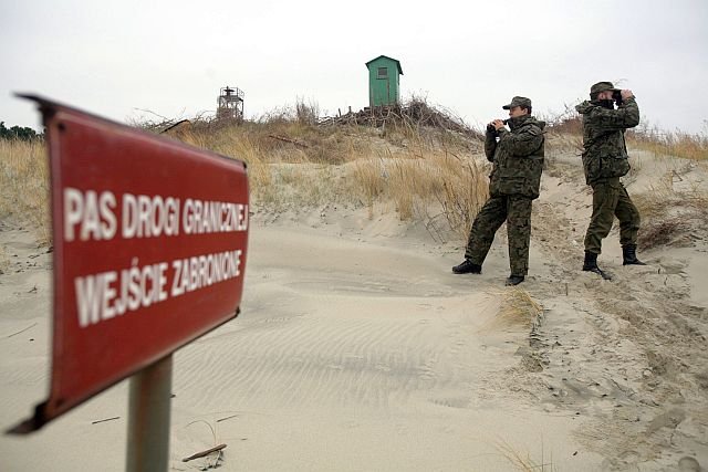 Patrol Straży Granicznej na Mierzei Wiślanej. Jej przekopanie ma nas uniezależnić od Rosji, współwłaściciela tego skrawka terenu