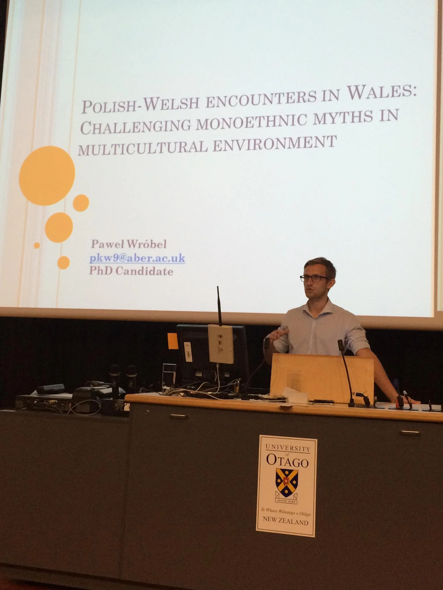 Paweł Wróbel, doktorant Aberystwyth University i stypendysta ESRC, dzieli się swoimi przemyśleniami odnośnie funkcjonowania rad badawczych w Wielkiej Brytanii.