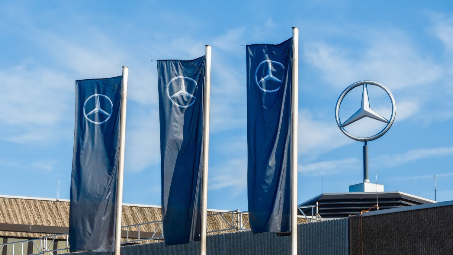 Mercedes rozpycha się na Dolnym Śląsku. Powstaną setki miejsc pracy