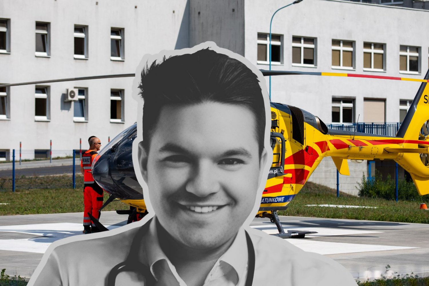 Dawid Kacprzyk na tle Wojewódzkiego Szpitalu Specjalistycznego im. NMP w Częstochowie.