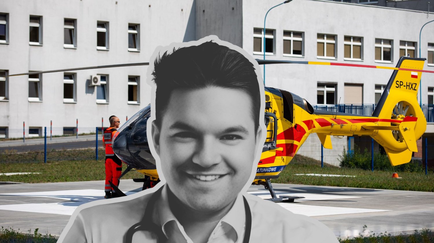 Dawid Kacprzyk na tle Wojewódzkiego Szpitalu Specjalistycznego im. NMP w Częstochowie.
