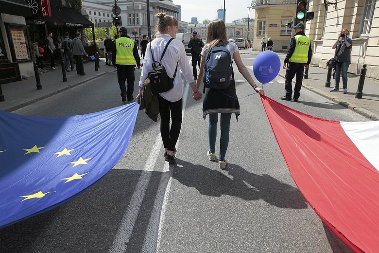 Unia Europejska tworzy nowy wieloletni budżet. Z unijnego tortu Polsce ma tym razem dostać się mniejszy kawałek.