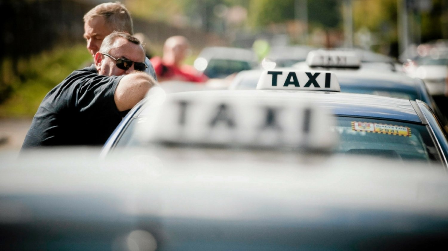 Aplikacja Taxi Buster ma być w intencji jej twórcy "batem na nieuczciwych taksówkarzy".