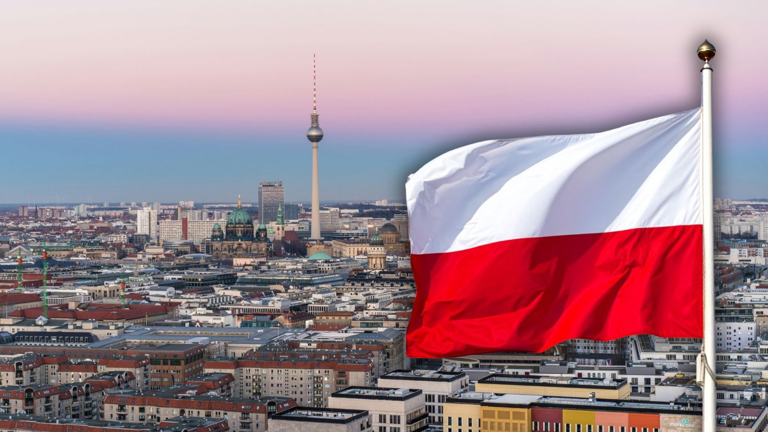 Berlin, flaga Polski.