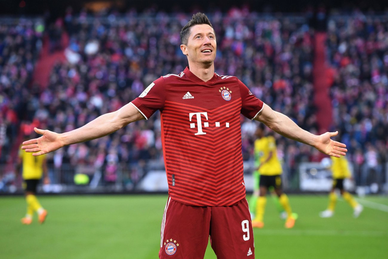 Robert Lewandowski na meczu z Borussią Dortmund