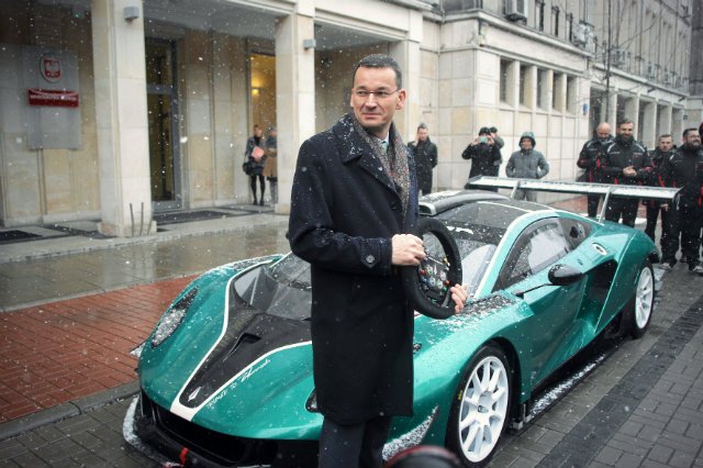 Reklamowana przez Morawieckiego Arrinera również przymierza się do wprowadzenia samochodów elektrycznych. Na razie nie potrafi jednak znaleźć inwestorów