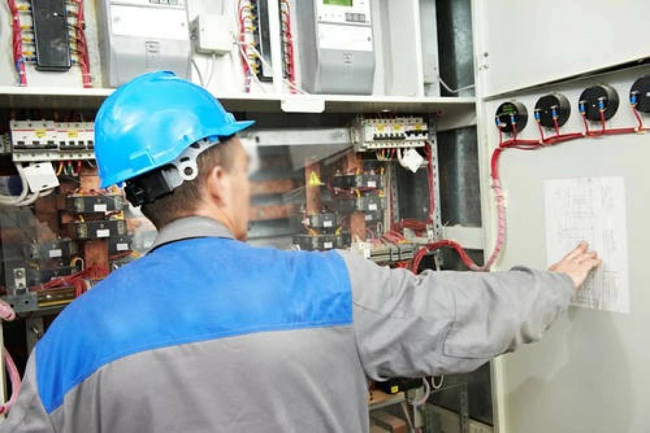 Duże zapotrzebowanie ma być m.in. na elektryków