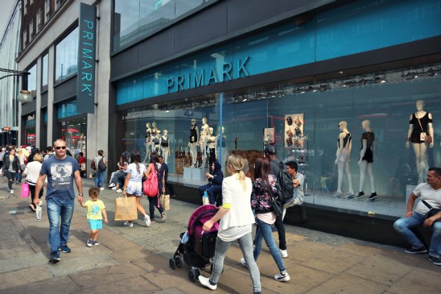 Do naszego kraju wchodzi Primark – irlandzka sieciówka odzieżowa znana z wyjątkowo niskich cen