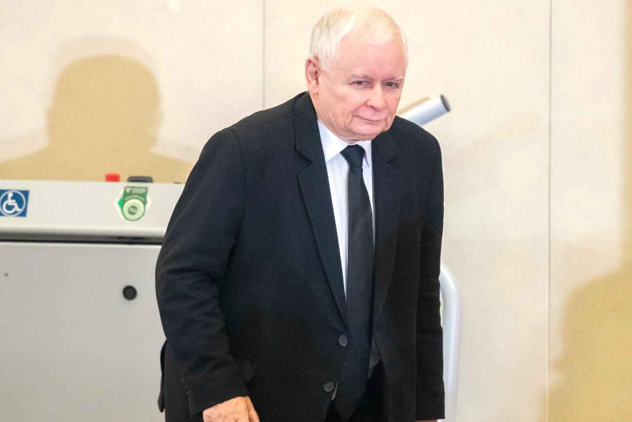 Fiasko programu Mieszkanie Plus to wina deweloperów i PKP - uważa Kaczyński