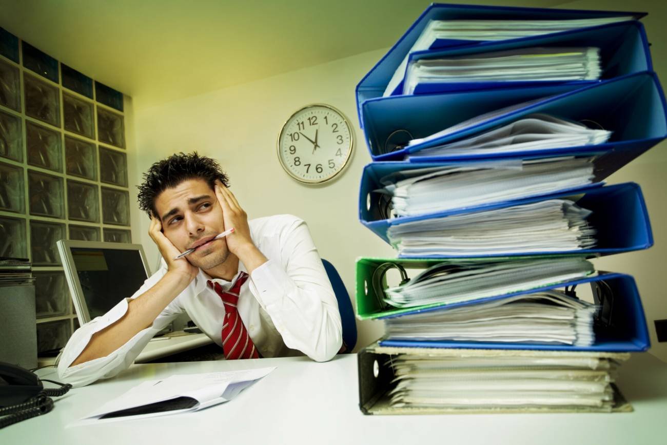 Wedle badania, Polacy są zmęczeni i niezaangażowani w pracę.