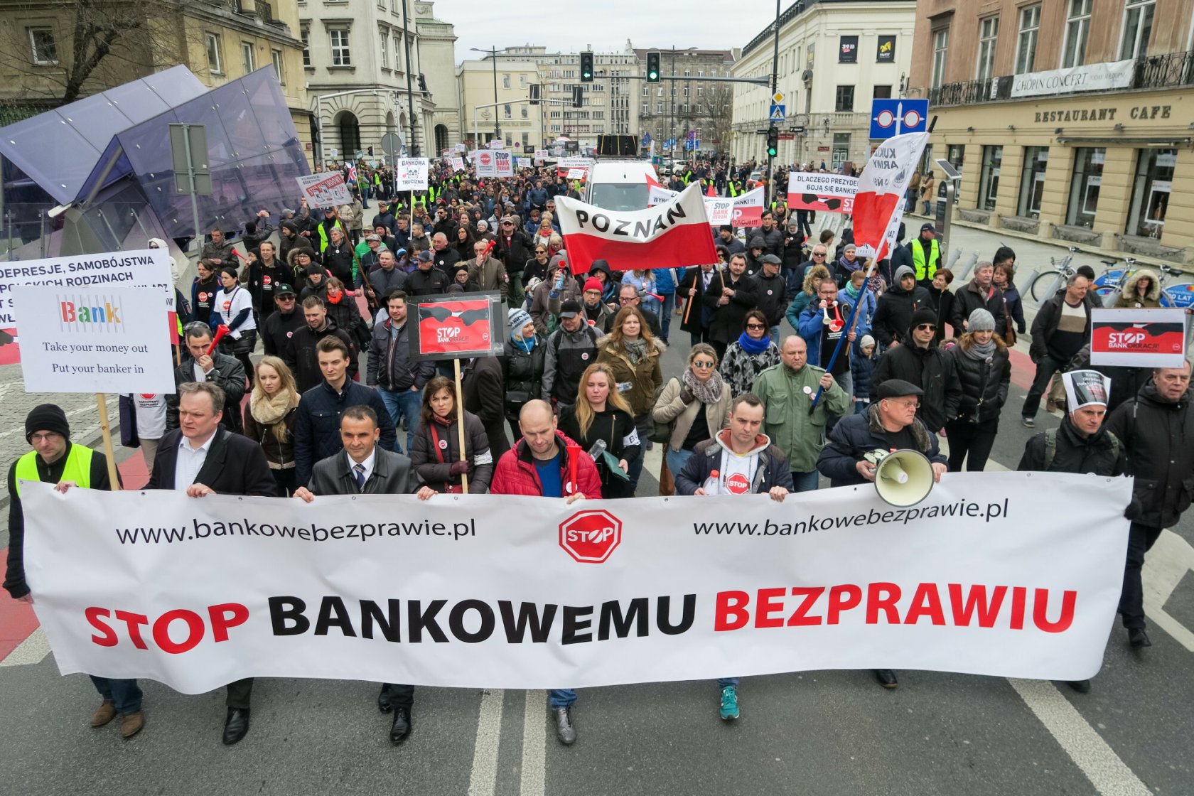 Demonstracja frankowiczow w Warszawie