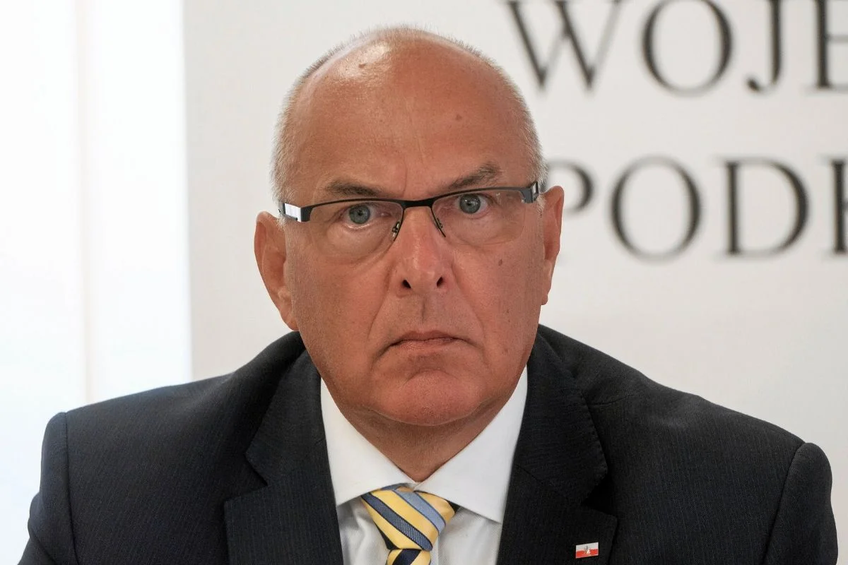 Spora część majątku ministra finansów Tadeusza Kościńskiego ulokowana jest w akcjach sześciu banków.