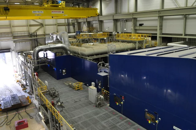 Hala, w której mieści się serce elektrowni w Dusseldorfie, turbina gazowa serii H.