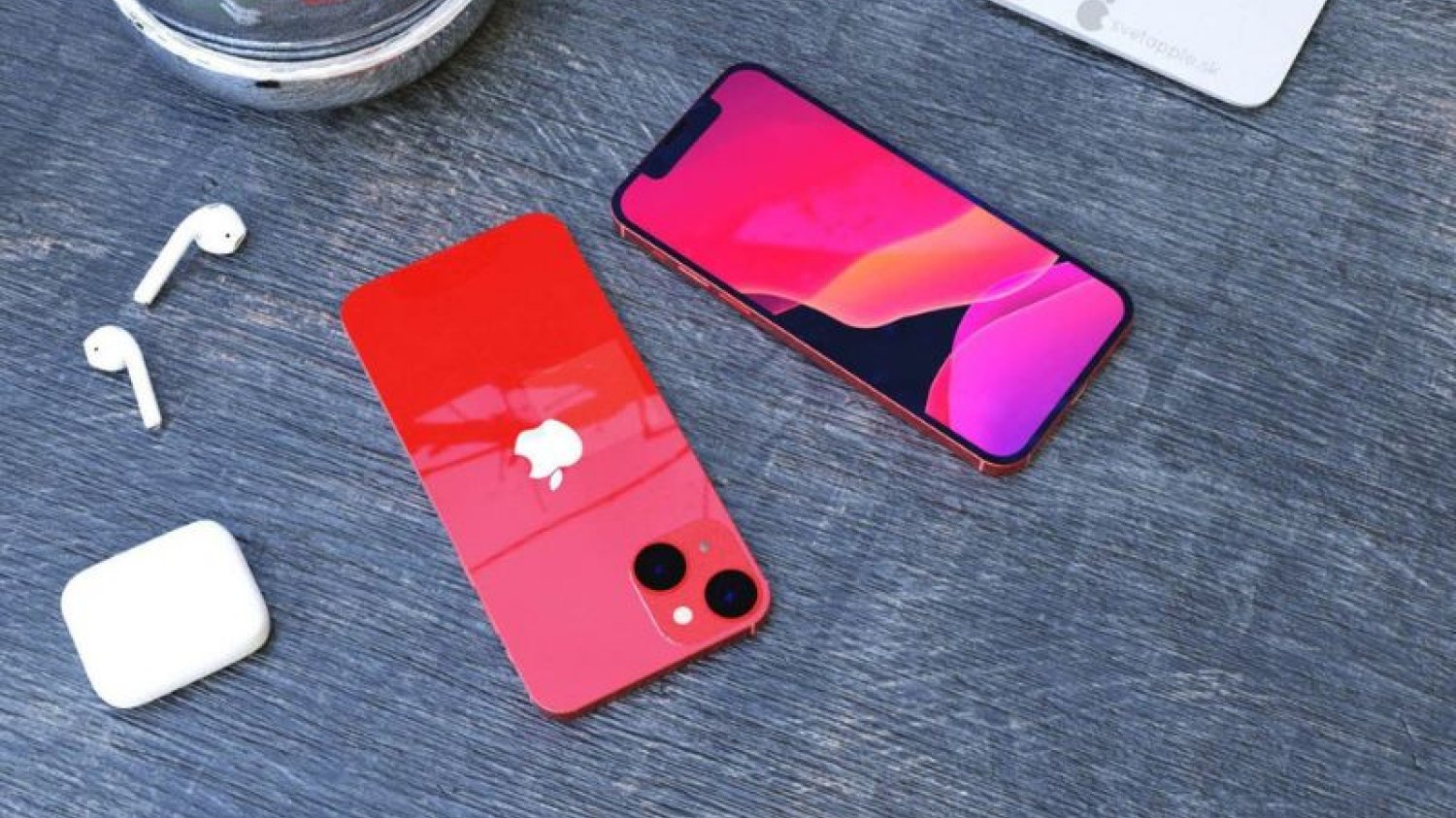 Mniejsze wersje iPhone’ów, czyli 13 i 13 mini.