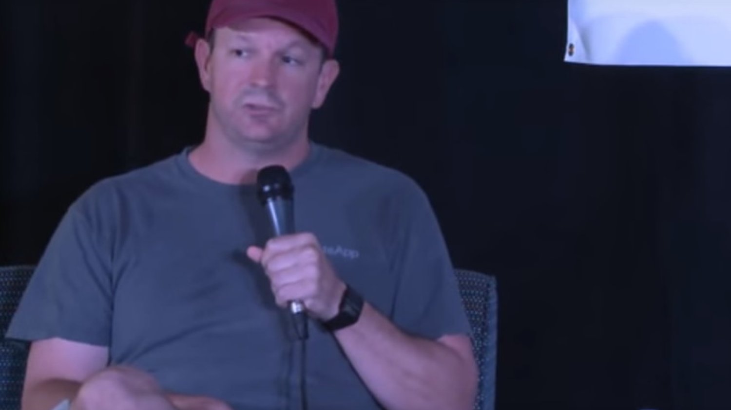 Po zakupie WhatsAppa przez Facebooka za 19 mld dolarów, Brian Acton już z pewnością nigdy nie będzie martwił się z powodu kłopotów ze znalezieniem pracy.