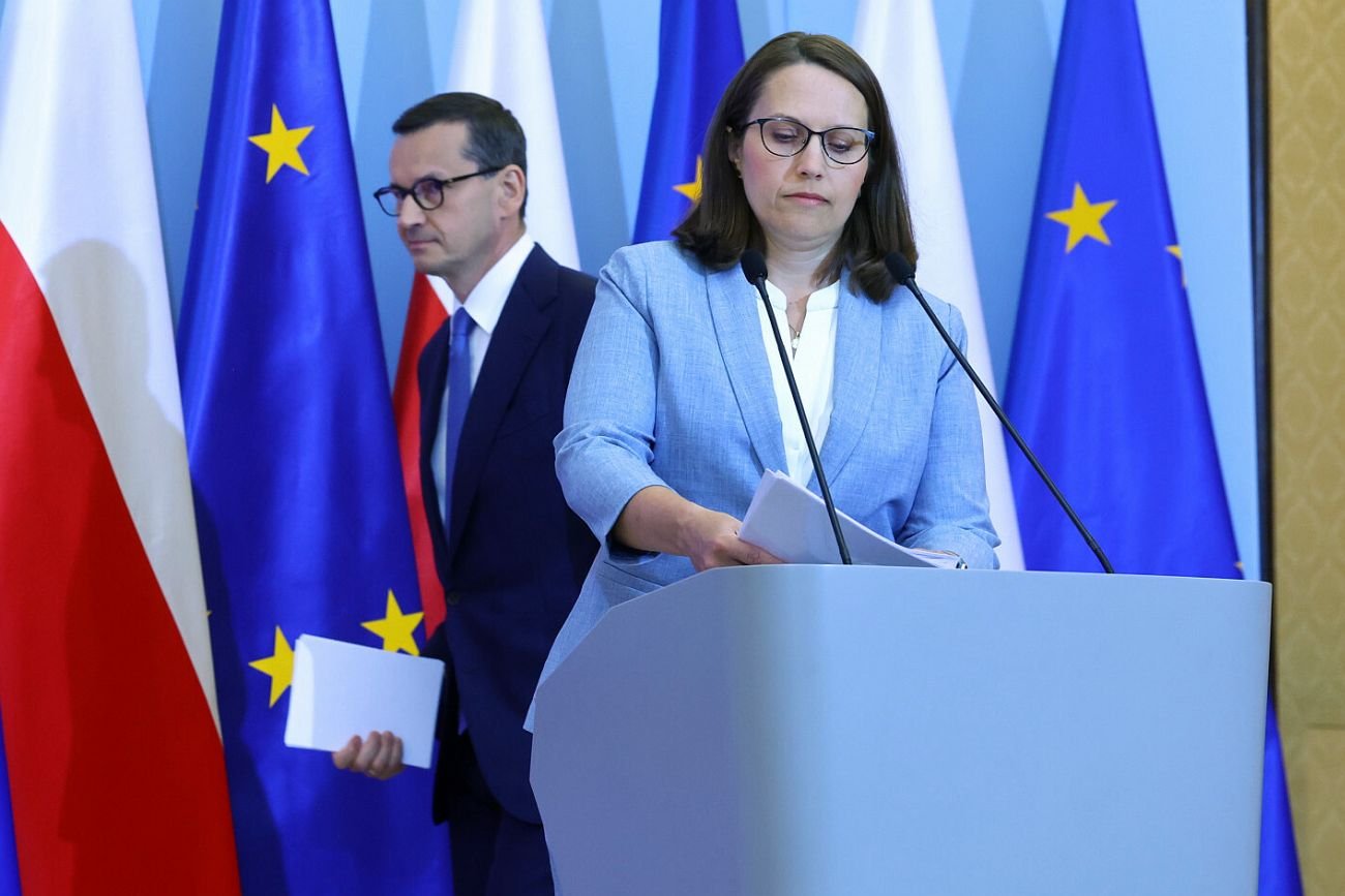 Premier i ministerka finansów zachwalalają budżet na 2023 rok