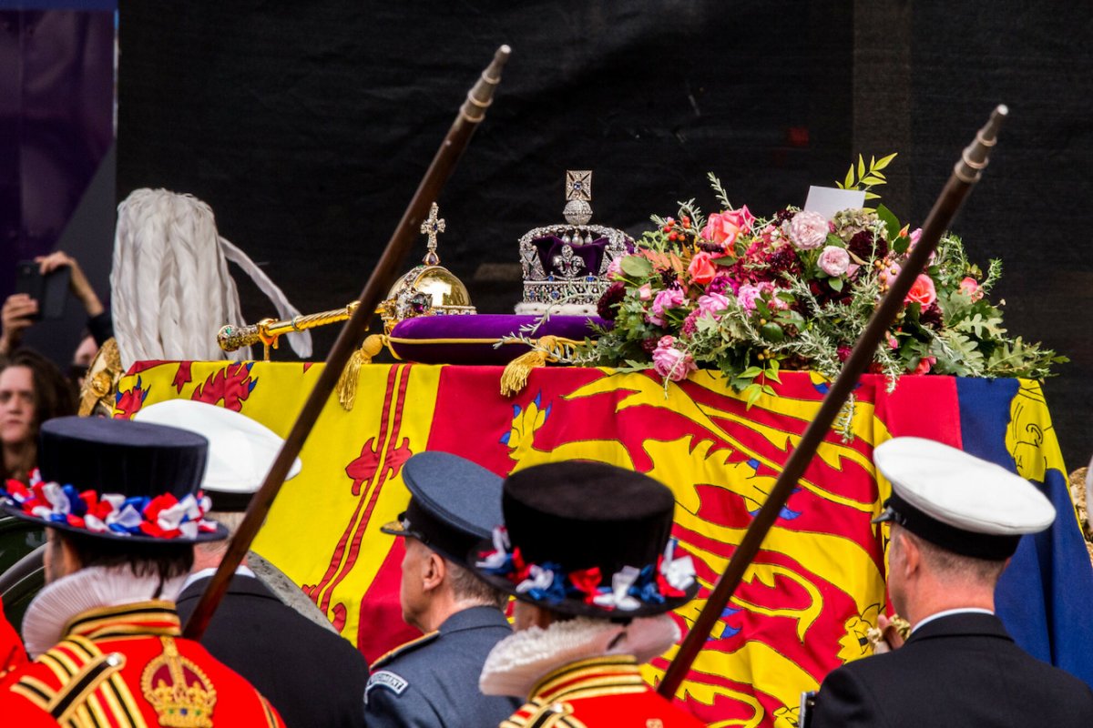Cena pogrzebu królowej Elżbiety II. Ile wydano pieniędzy? INNPoland.pl
