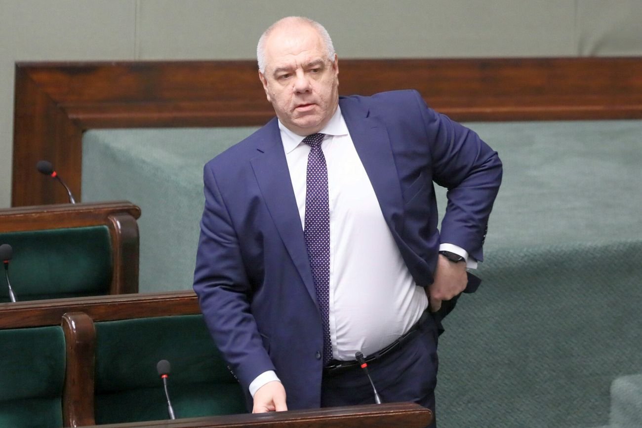 Jacek Sasin chciałby pozmieniać kilku prezesów państwowych spółek na swoich ludzi