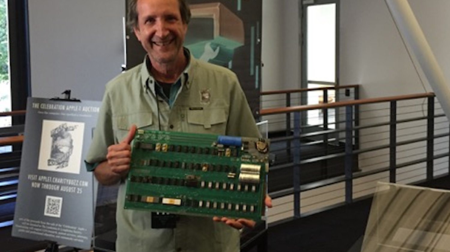Licytator z Apple-1.