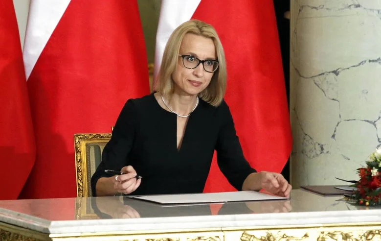 Czerwińska jest uważana za bezpartyjnego fachowca