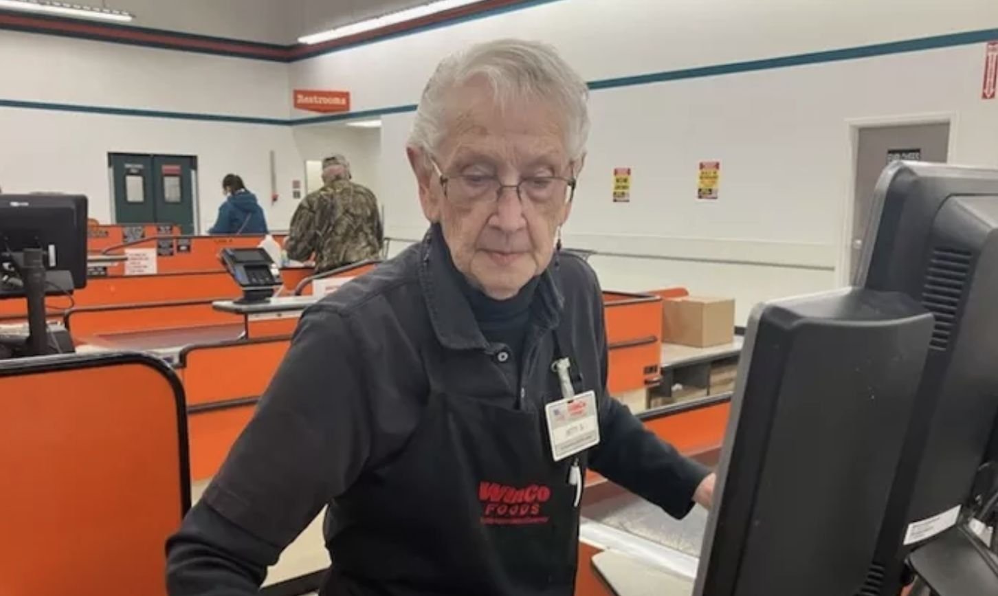 Betty Glover udało się przejść na emeryturę bez pomocy internautów