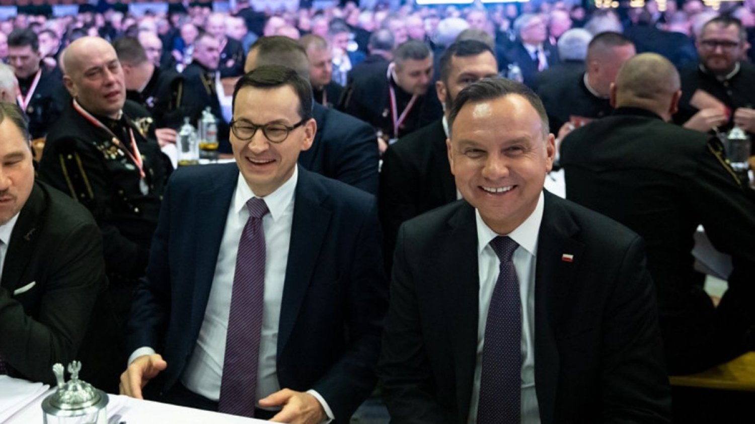 Rząd wyrywkowo pokazuje te dane, które są im na rękę.
