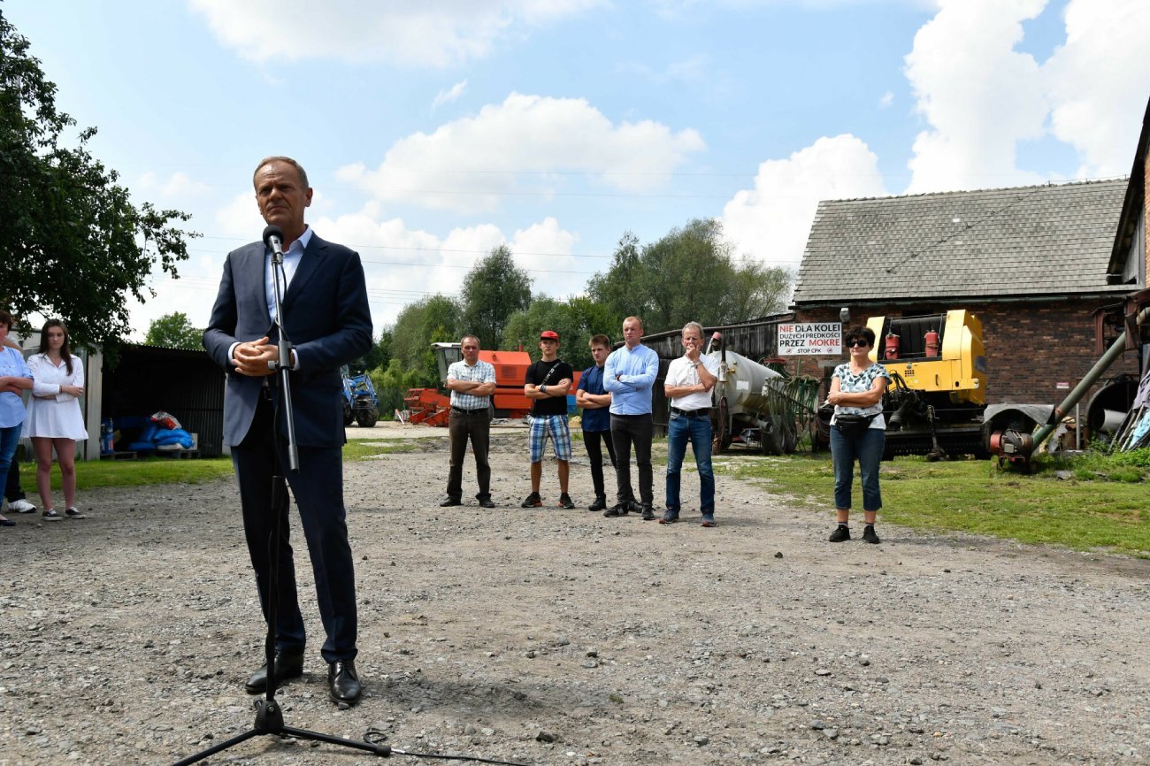 Donald Tusk wcześniej popierał m.in. protestujących mieszkańców na terenach budowy.