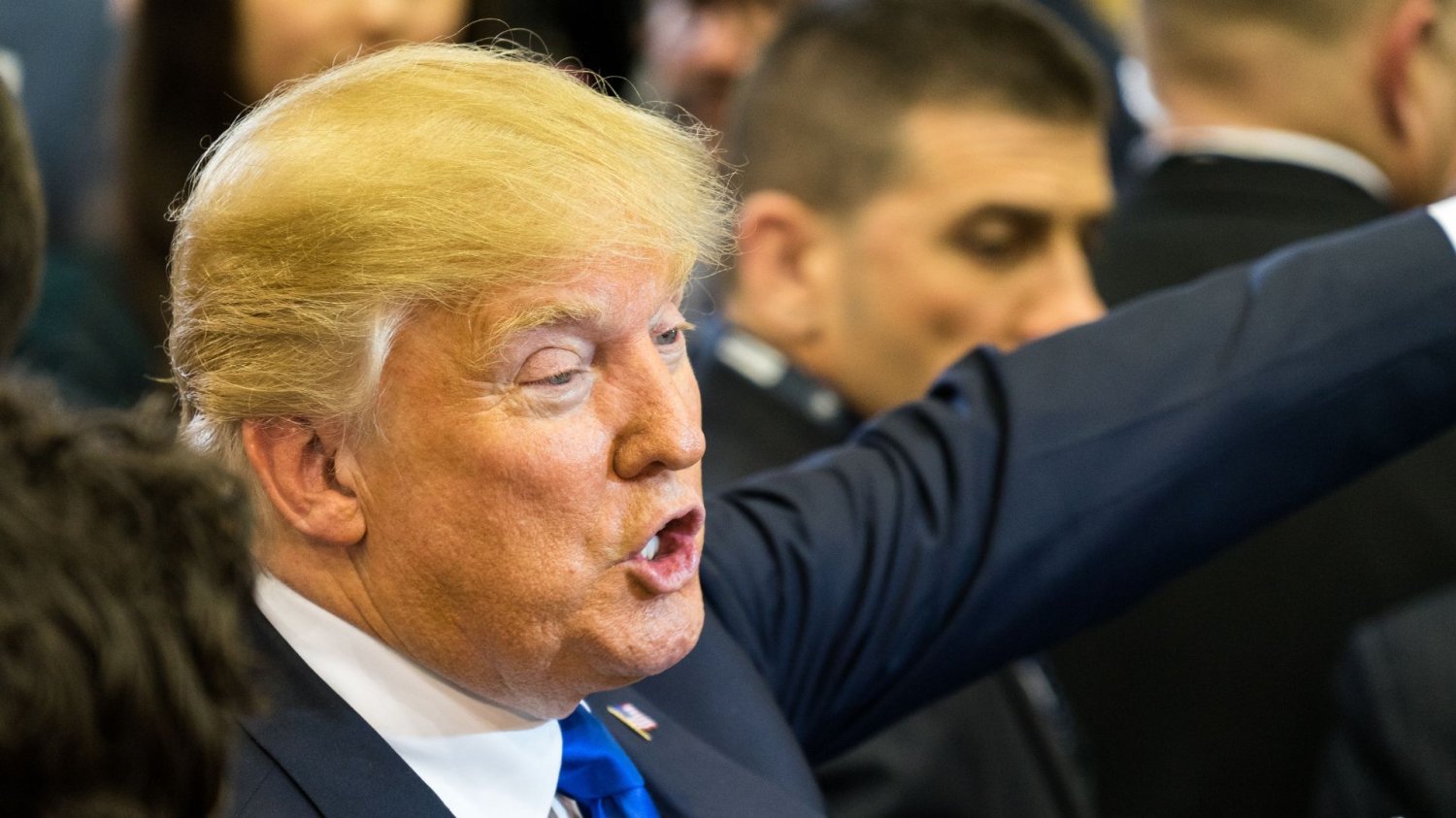 Za podatek cyfrowy Donald Trump odpowie cłami. Podnieś rękę na korporacje, dostaniesz 100 proc. Donald Trump podczas konferencji prasowej.