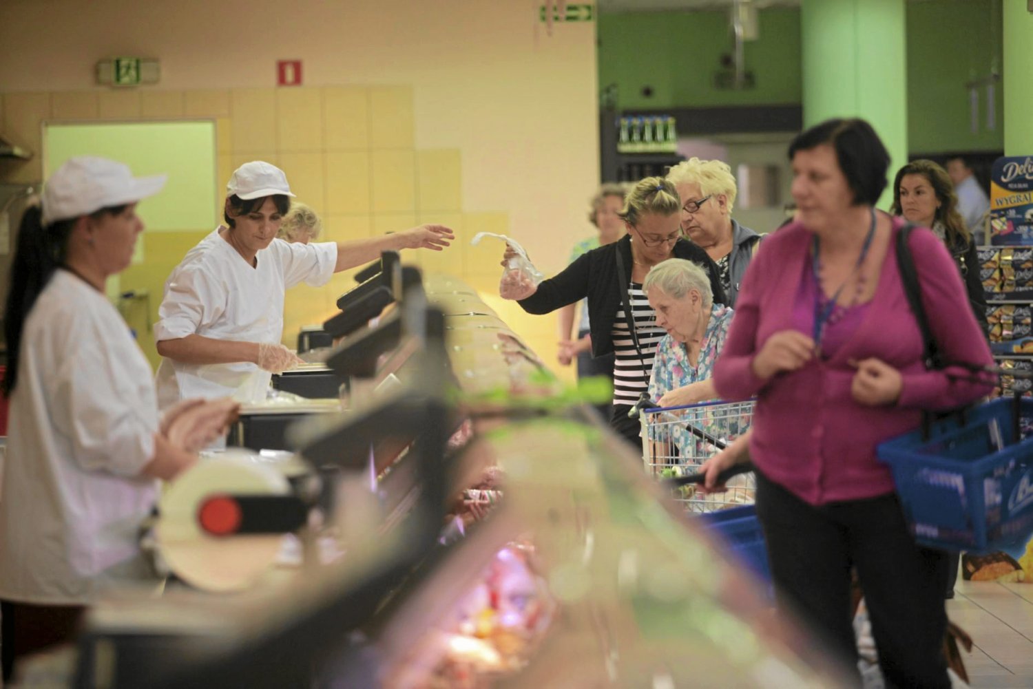 Delikatesy Centrum wprowadzają cenową "rzeźnię" w swoich sklepach (zdjęcie poglądowe).