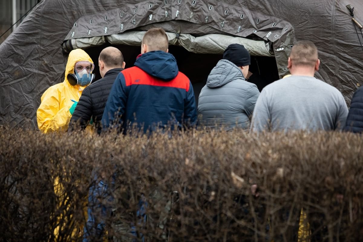 Przedstawiciele biznesu chcą, aby państwo pokryło straty spowodowane efektami epidemii koronawirusa.