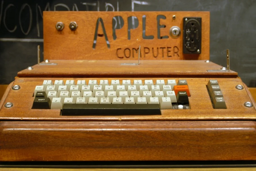 Apple 1.