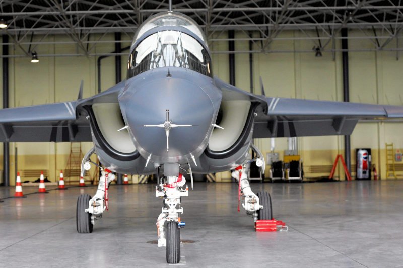 M-346 zastąpią wysłużone Iskry w procesie szkolenia pilotów.